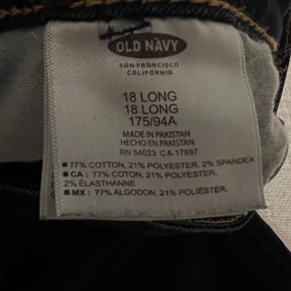 Old Navy Rock Star Straight Leg Black Jeans - Picture 4 of 4